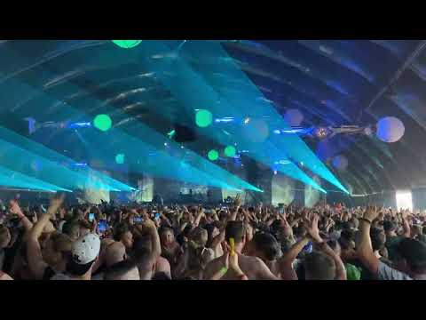 'JDX feat. Sarah Maria - Live The Moment' played by Wildstylez @ DEFQON.1 2022 BLUE