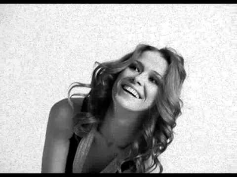 Karolina Goceva - Vise se ne vracas 2010 (Serbian Version)
