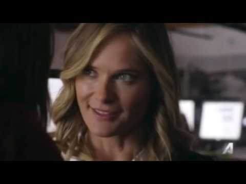 Emma & Izzy   You Me Her 1x02