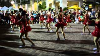 Cool Yule Performance