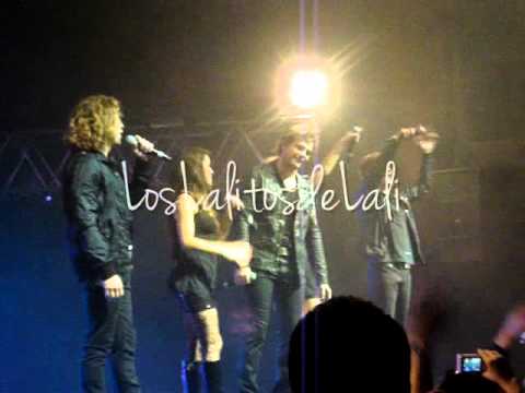 Lali imita a peter en el macho Bus Gran Rex 23/7/2011