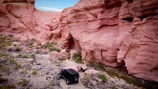 Jeep run up Last Chance Canyon to explore a mystery tunnel