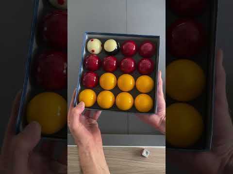 ⚪️🔴🟡🎱The Official 8 pool ball set #pool  #uk