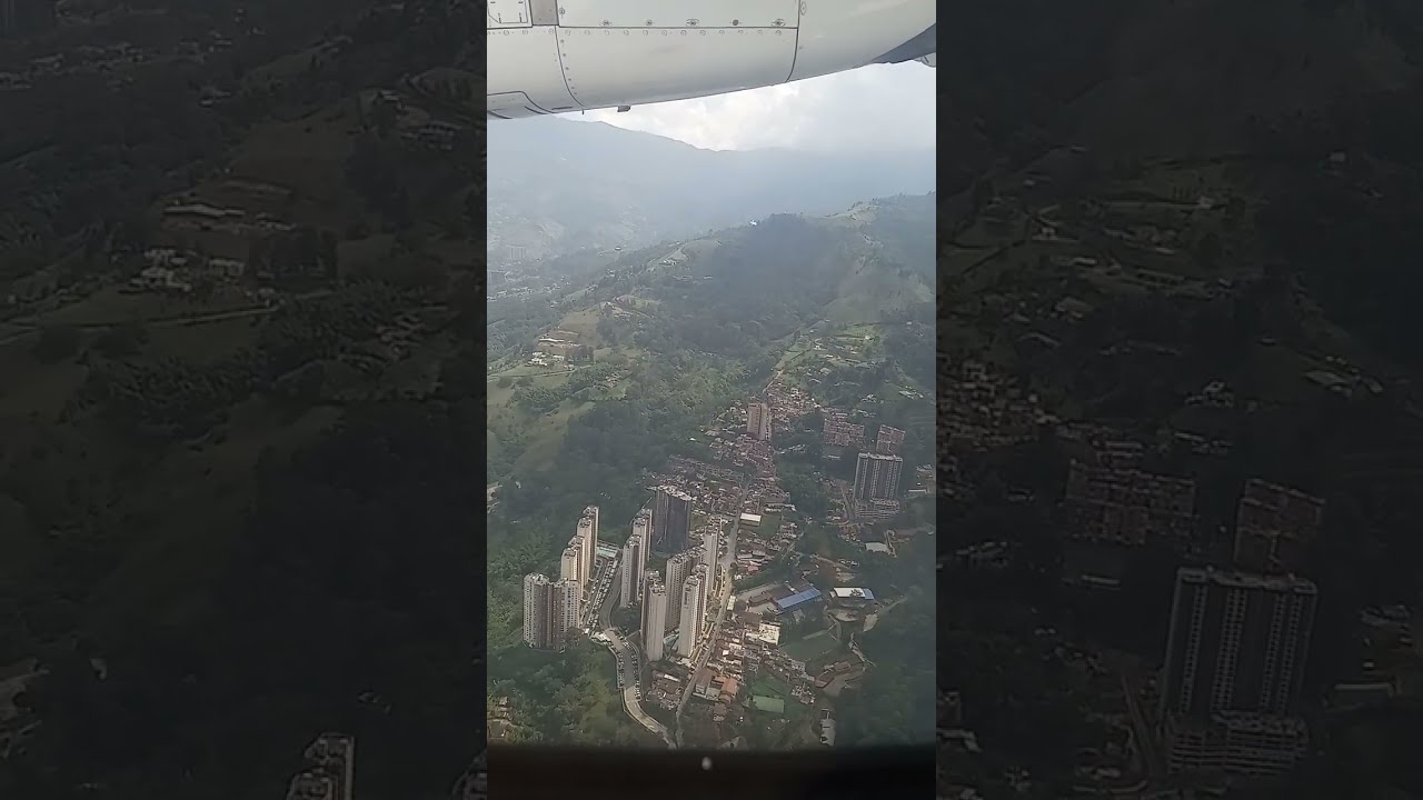 The Lounge Medellin Regional