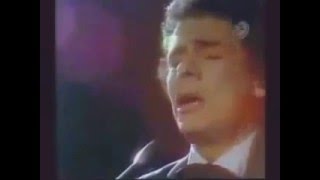 Sentimientos (Feelings)  José José - 1975  &quot;Fragmento en vivo&quot;