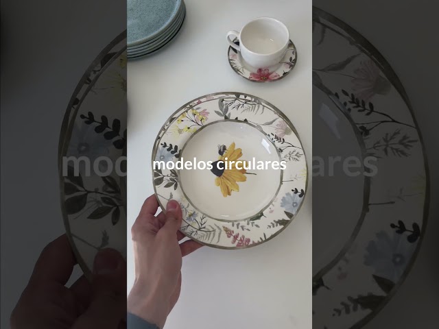 Vídeo relacionado con Spode Platos cuadrados italianos azules | Juego de 4 platos pequeños para servir salsas y condimentos | Cuencos de 3 pulgadas hechos de porcelana fina | Apto para microondas y lavavajillas, 1808386