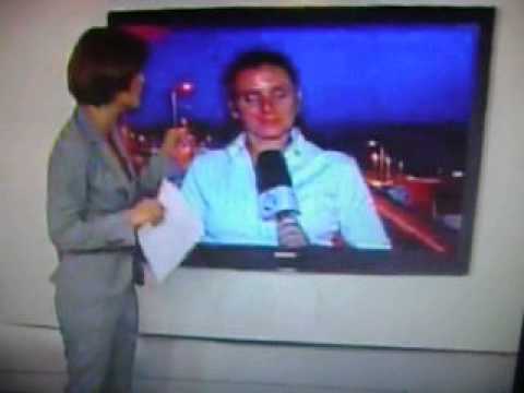 APRESENTADORA DA RECORD CAI AO VIVO.