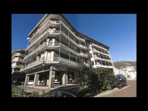 Genova Sturla  - Corso Europa -  appartamento 5 vani ampi con balconata