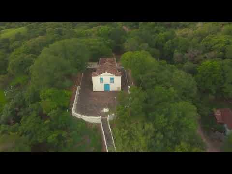 Pôr do Sol na Igreja Santa Bárbara. Cidade de Goiás (Velho).