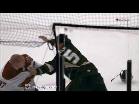 Raffi Torres vs Luca Sbisa Oct 23, 2011 - Phoenix feed