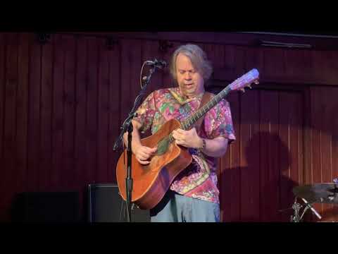 Monte Montgomery  - Sara Smile - Hall & Oates Cover - Live - 2022 - Austin