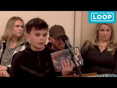 6th Grader Reads Shocking Book to School Board