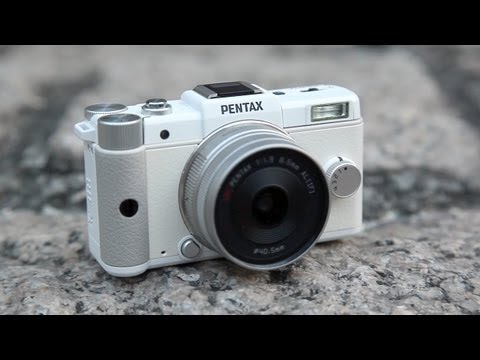 Pentax Q Hands-on Review + Ball of Lights Fail
