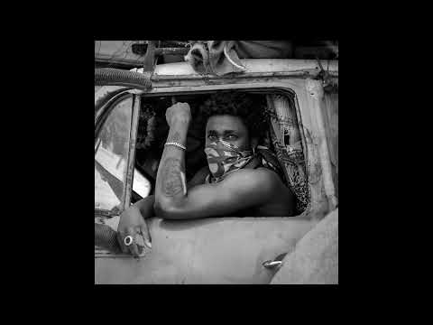 Miniatura de Moving (Remix)