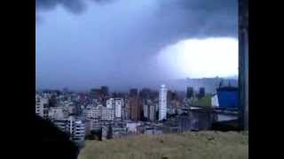 preview picture of video 'Lluvias en Caracas - agosto - 2013'