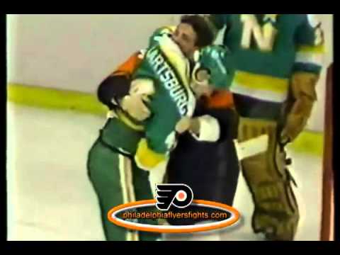 Nov 17, 1983 Craig Hartsburg vs Ron Sutter Minnesota North Stars vs Philadelphia Flyers