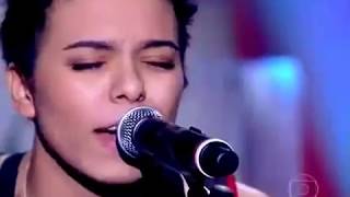 Maria Gadu canta  Lanterna dos Afogados  no Som Brasil Paralamas do Sucesso