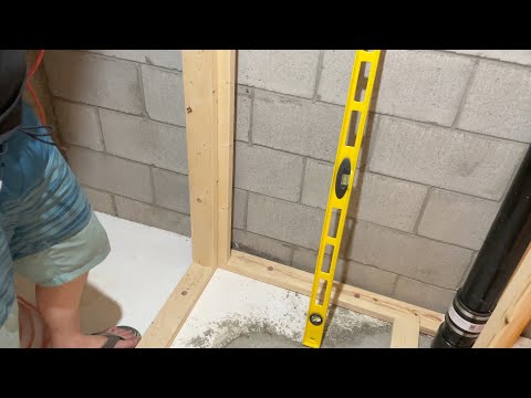How to Frame a Wall Corner