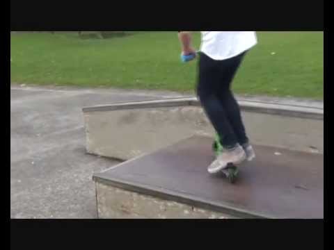 Mania Scooters: MV1 & MV2