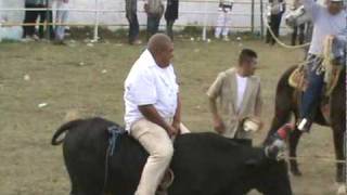 preview picture of video 'toros galeana michoacan la chinche'