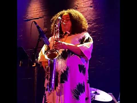 Chelsea Carmichael @ FIJM