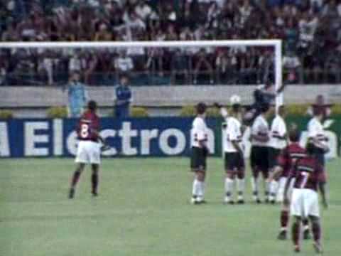 Em 2001, Flamengo conquista a Copa dos Campeões