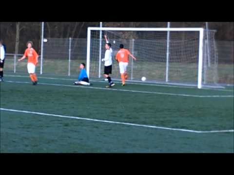 Oranje Wit B2 - Wieldrecht B1, competitie 10 december 2011