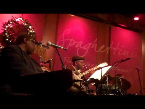 Ricky Lawson and Friends peform Charoling Charoling Charoling live at Spaghettinis