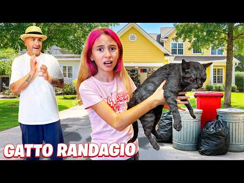 È ENTRATO UN GATTO RANDAGIO IN CASA NOSTRA NELLA VITA REALE! DOBBIAMO CATTURALRO PER SALVARLO!