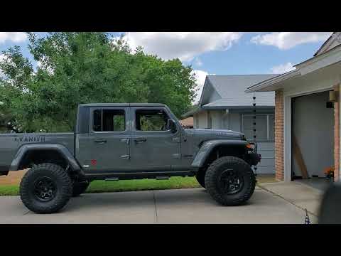 Will a lifted Jeep Gladiator with 37s fit in a standard garage? (4\" lift)