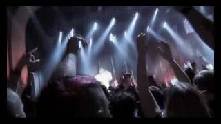 Sex Pistols - Pretty Vacant [Live From Brixton Academy 2007] 02