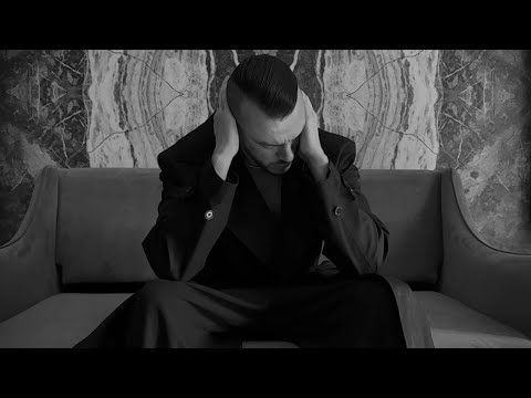 Video thumbnail for Ölüyorum Ellerinde