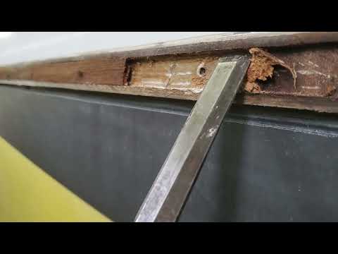 1975 Ericson 35 hull-deck joint:  Wooden insert removal