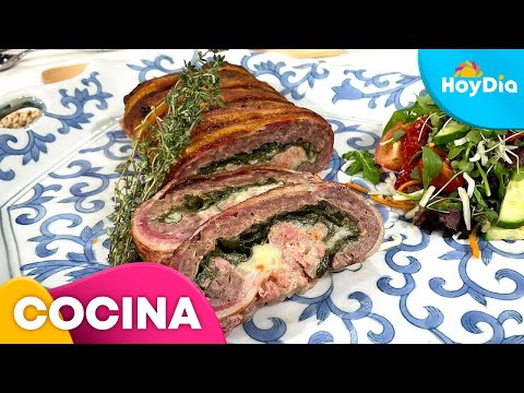 Deleita a todos en casa con este rollo de carne y chorizo envuelto en tocino | Hoy Día | Telemundo