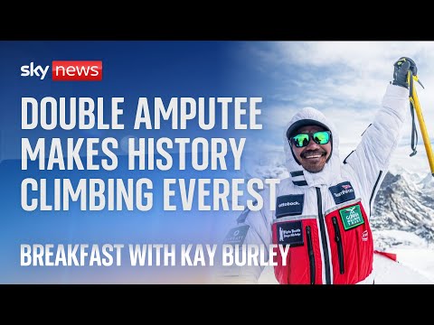 First double amputee reaches top of Mount Everest
