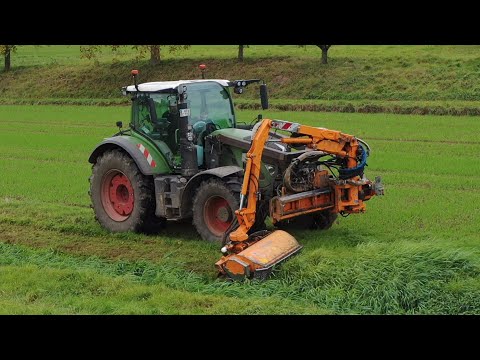 4K Straßenrand Gras mähen / mulchen - Fendt Kommunal Traktoren & Mulcher  Straßenbegleitgrün pflegen