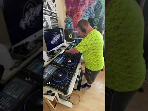 Faithless vs Ed Sheeran - Insomnia vs Bad Habits