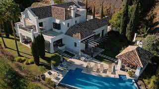 Gelegen op een exclusief Andalusisch landgoed met binnenzwembad en uitzicht op z