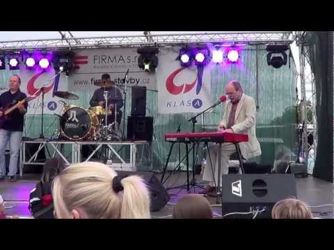 Dělání (Jaroslav Uhlíř s kapelou)