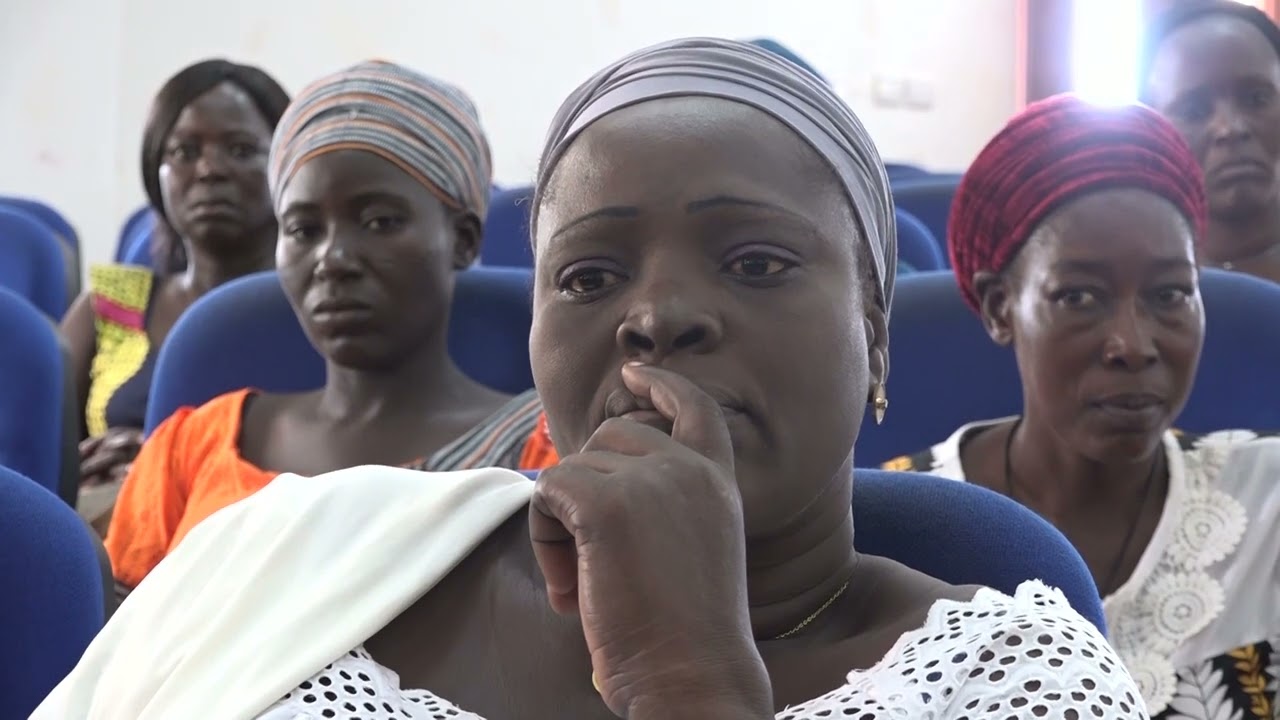 Extrait du JT de BF1 : Conférence publique "Femmes et ITIE"
