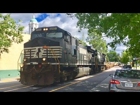 Street Running Freight Train In Augusta Georgia!  Norfolk Southern  Downtown Train Street Running!