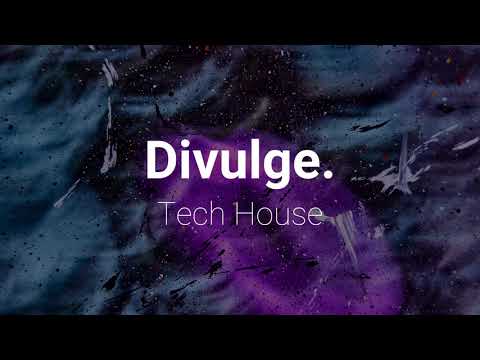 Maxinne - Running (feat. Hayla [Extended Mix]) [Saved Records]