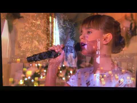 Andrea &  Virginia Bocelli sing Hallelujah - White House Christmas 2021