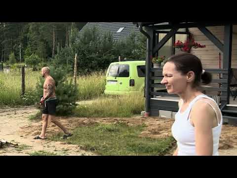 Domek pod lasem i kamień 😁