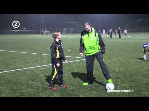 Onze Club - Tholense Boys: Voetbaltruc