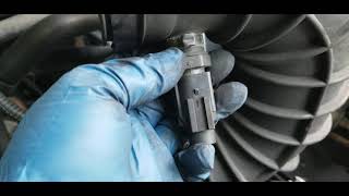 Replacing the Air temperature sensoronna 1995 Ford Econoline E250