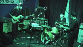 4 LEGS Plasma Expander live in Don Benito 3.5.2013_part 4
