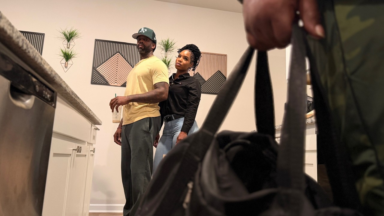 Bones catches T Hussle leaving a suspicious bag in Sunny’s house!