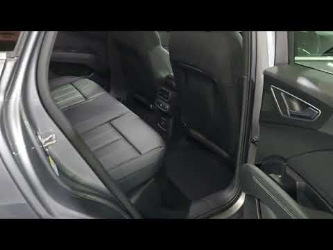 Audi Q4 e-tron 45 S LINE (TECH PACK / 82KWH BATTER - Image 2