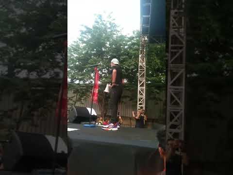 Iwan fals X danes rabani and band~HIO~ live cibitung